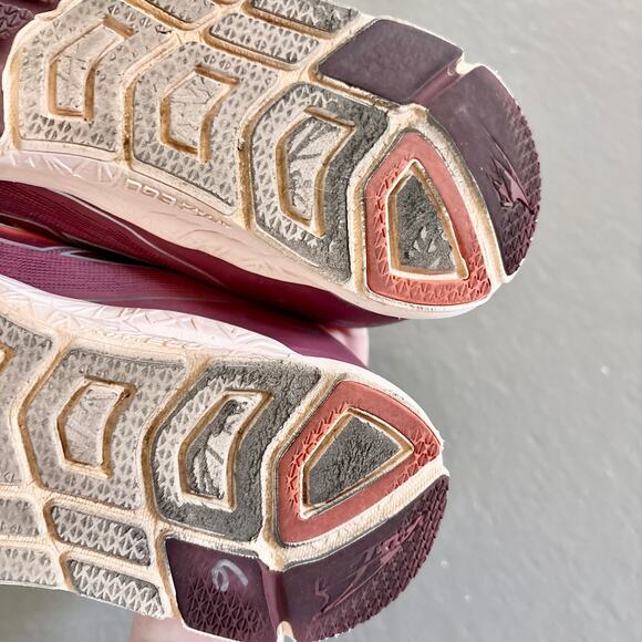 Altra Rivera Running Shoes Tennis Shoes Size 7.5 Burgundy - Picture 8 of 10